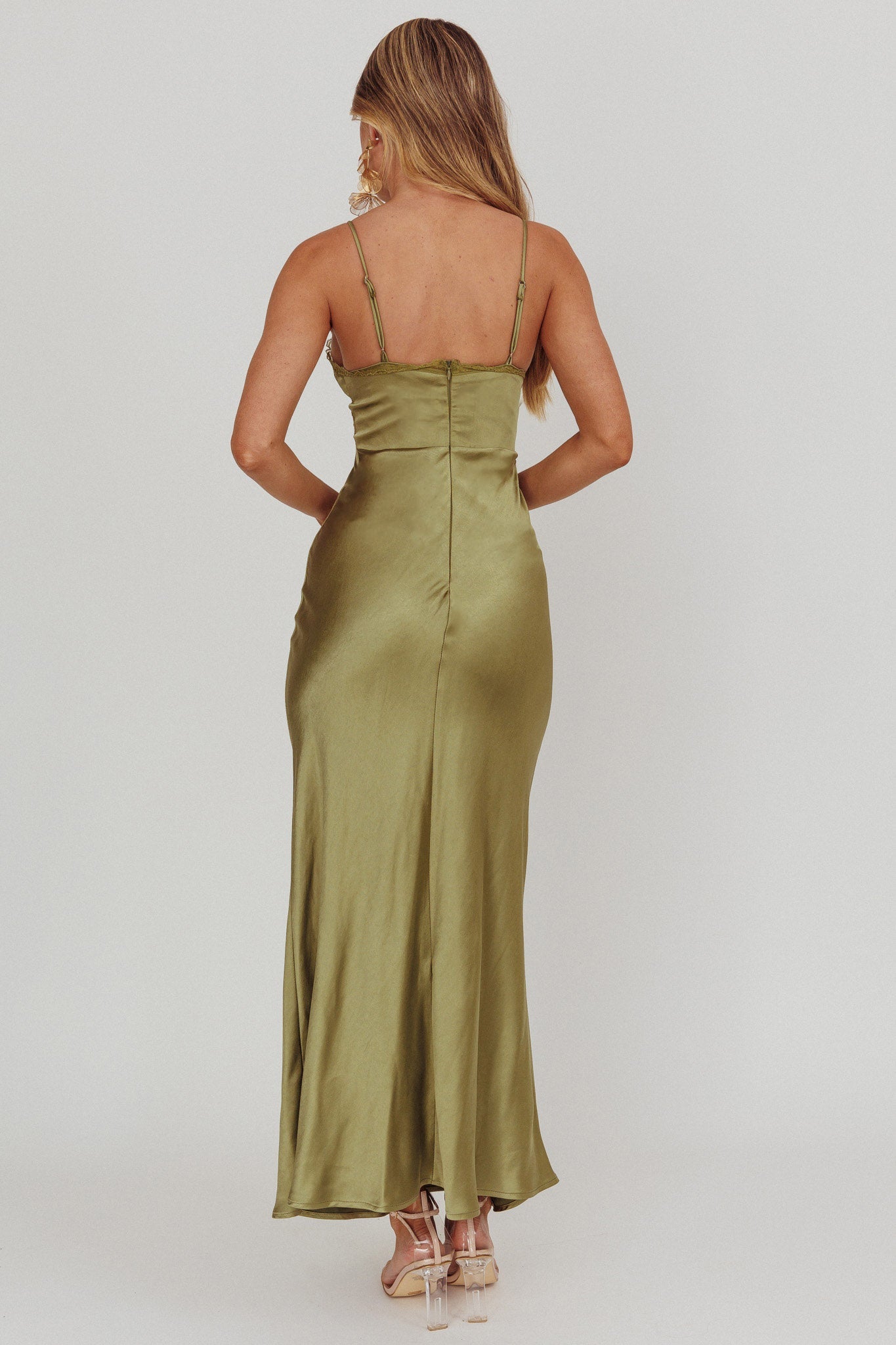 Abito lungo con bordi in pizzo Her Theory Olive