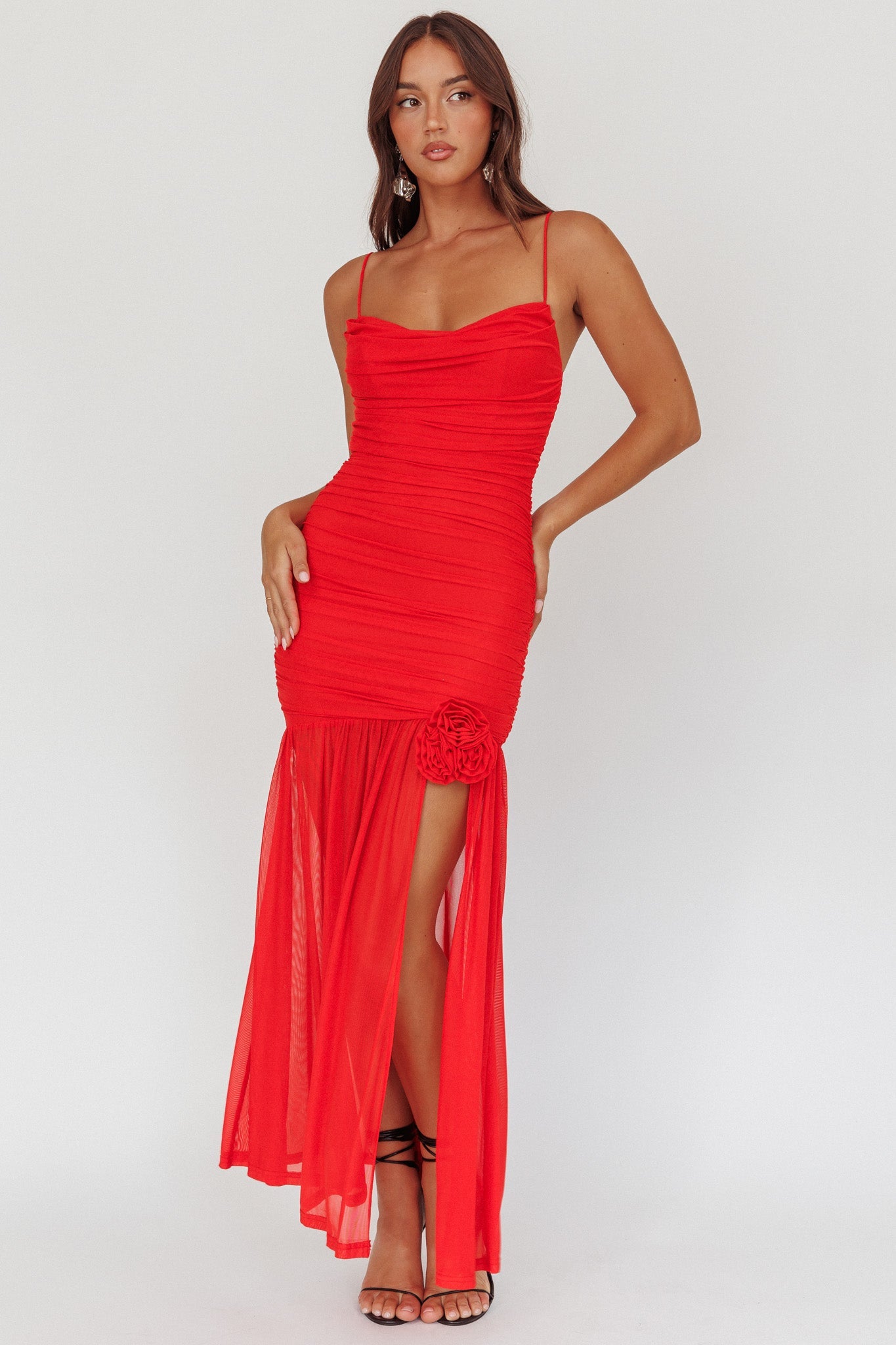 Abito lungo in rete arricciata rosso "Stole The Show"
