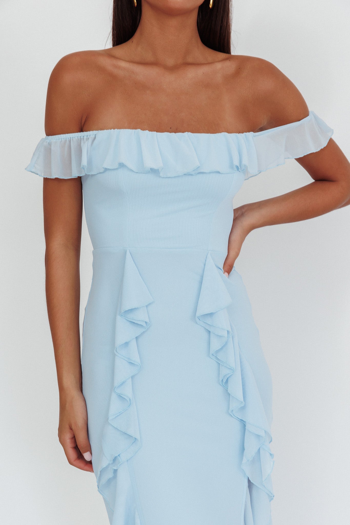 Abito lungo con volant e spalle scoperte in stile flamenco, blu