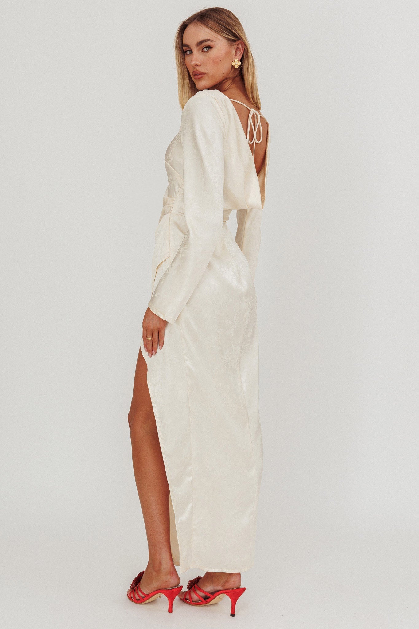 Abito lungo con scollo a V e maniche lunghe Loveland beige