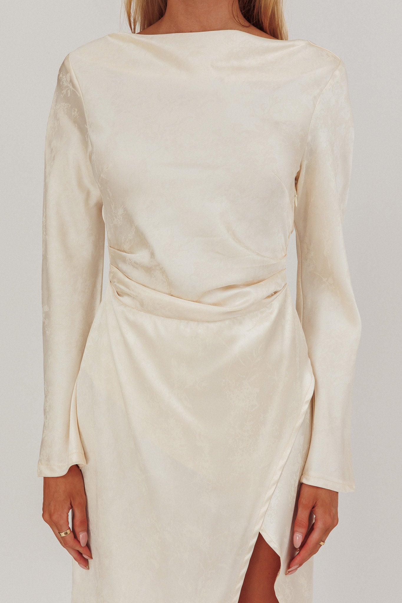 Abito lungo con scollo a V e maniche lunghe Loveland beige