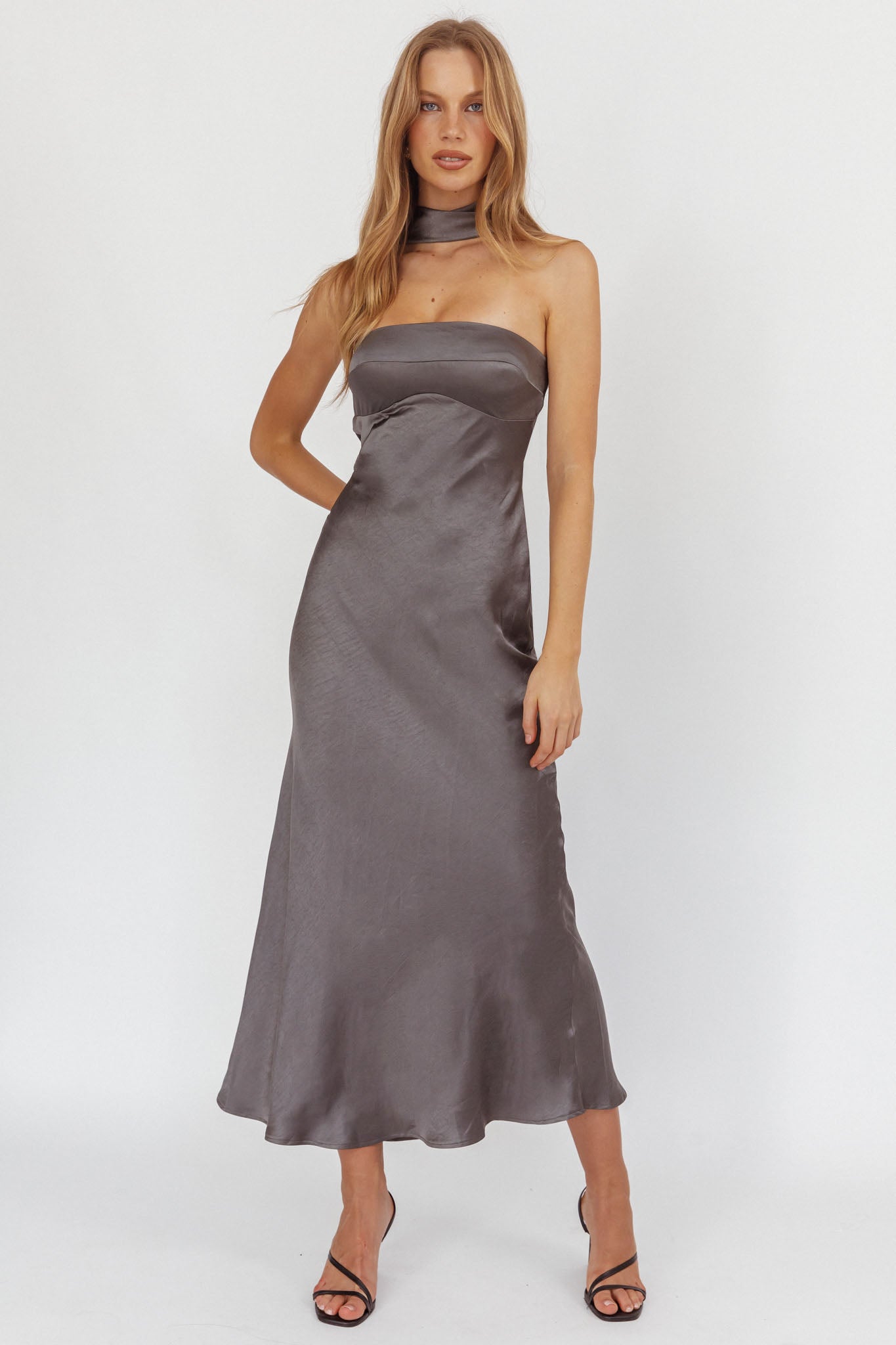 Abito lungo Damsel Reverse Halter Satin Charcoal