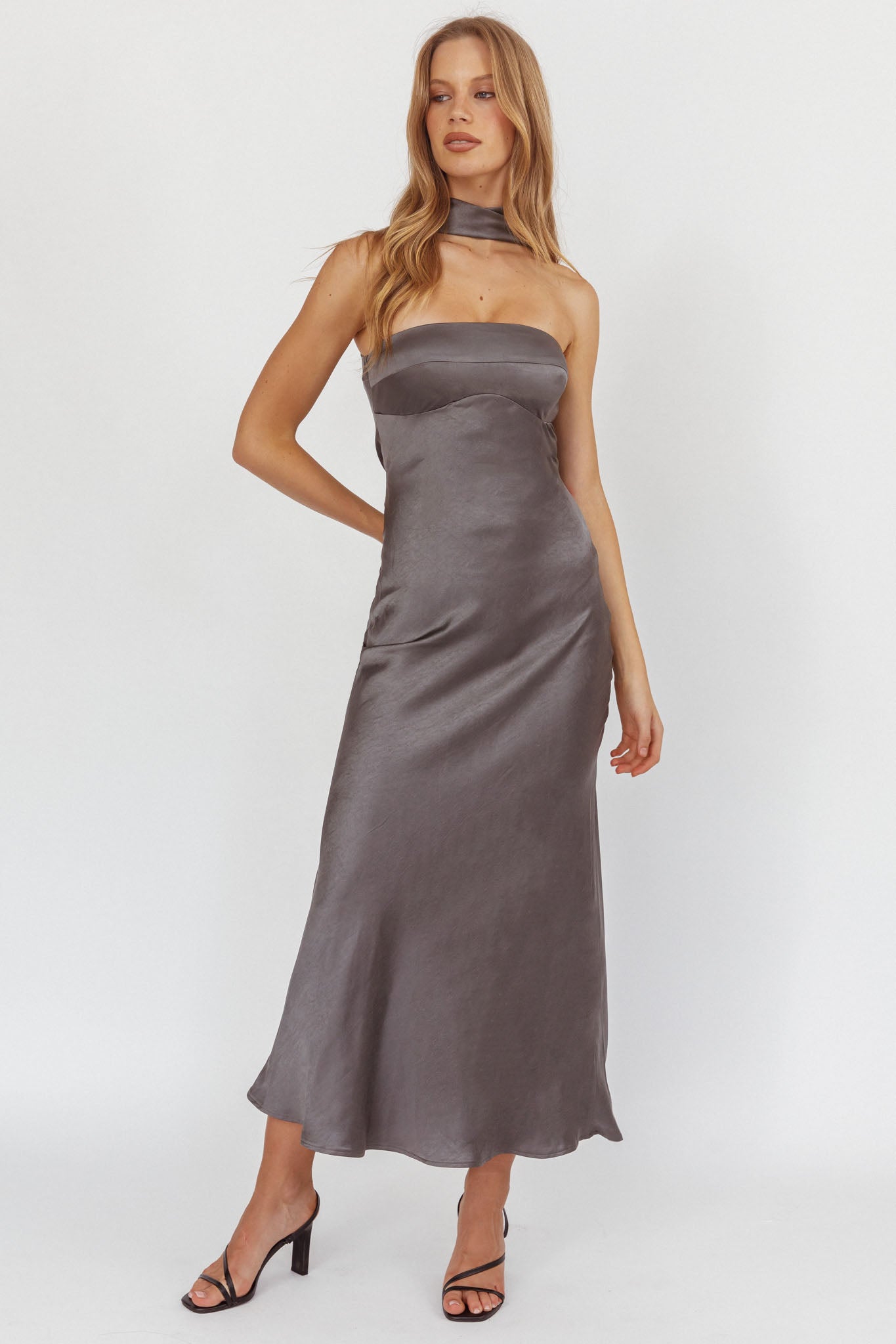 Abito lungo Damsel Reverse Halter Satin Charcoal