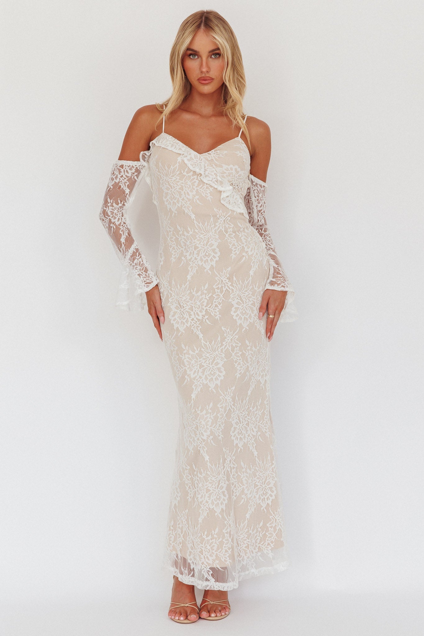 Zarah Abito lungo in pizzo con maniche a spalle scoperte, bianco