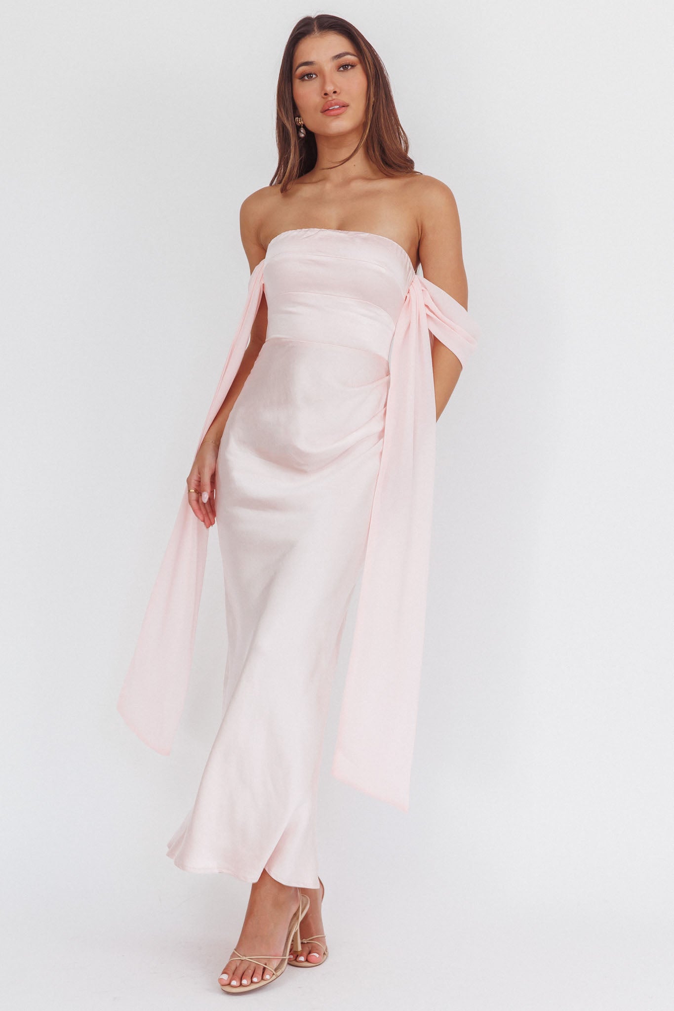 Abito lungo con maniche drappeggiate Odayah rosa