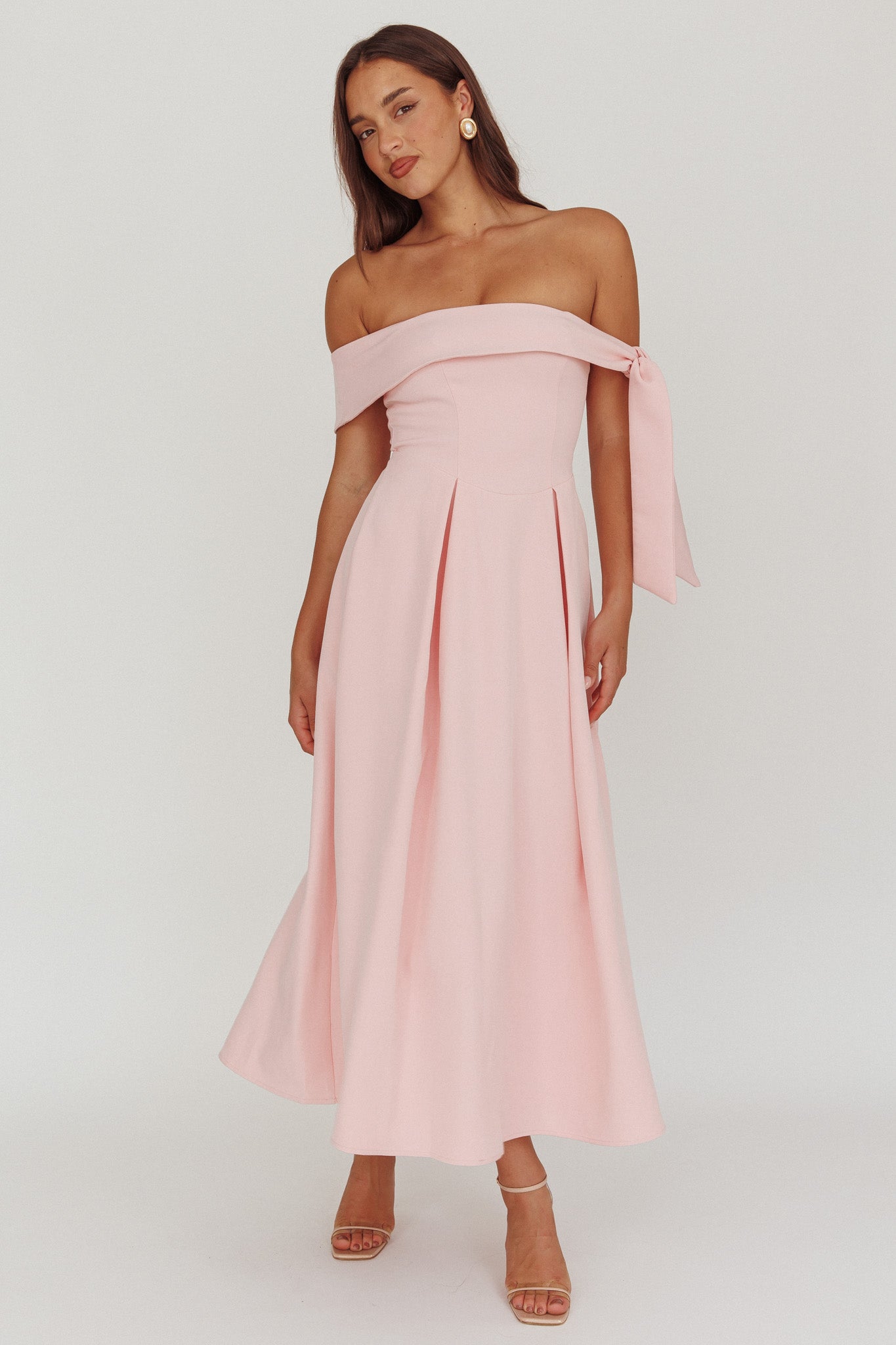 Abito midi a pieghe con spalle scoperte Aurora Sky, rosa