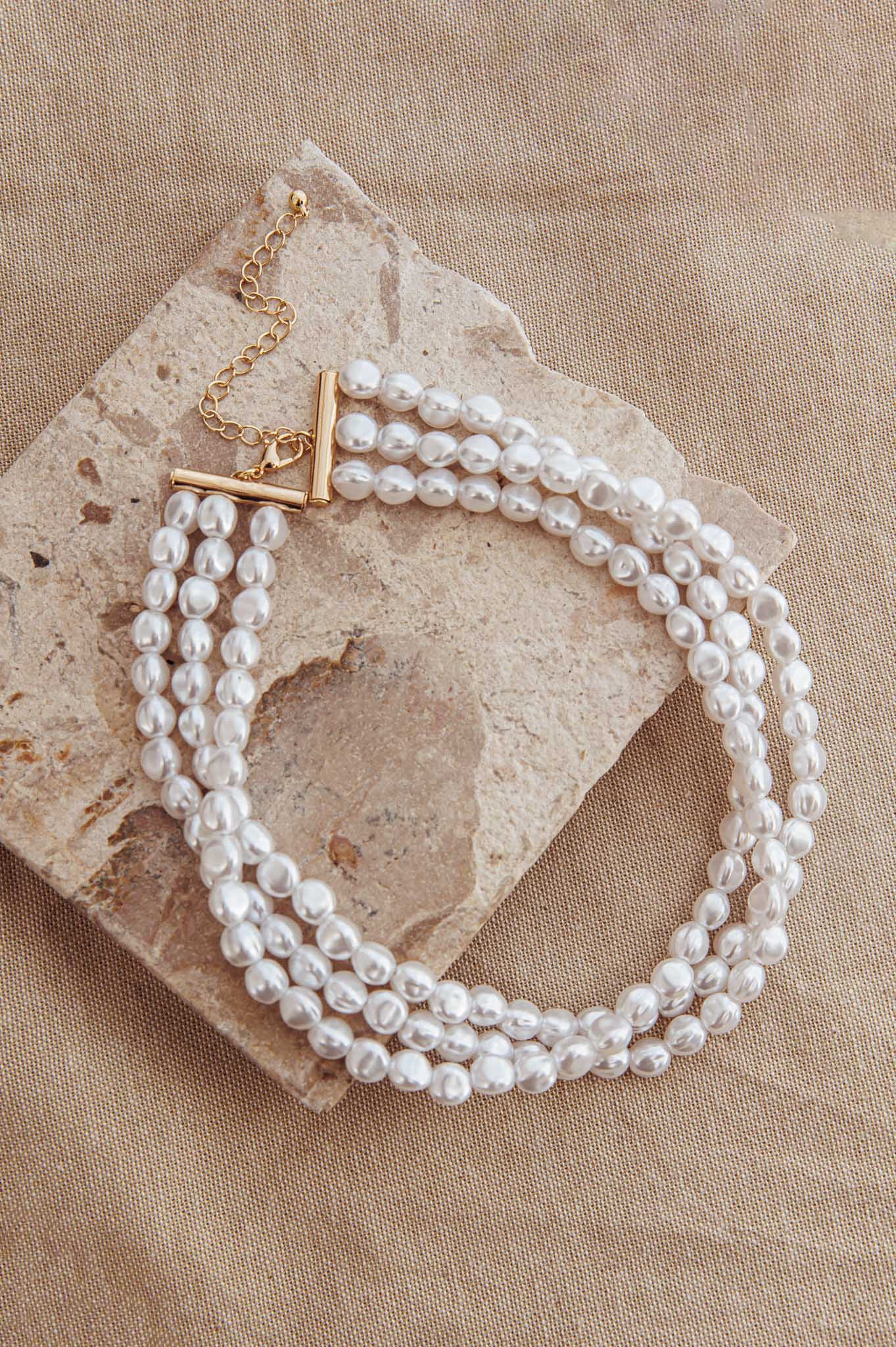 Collana barocca a tre fili Roxanne con perle