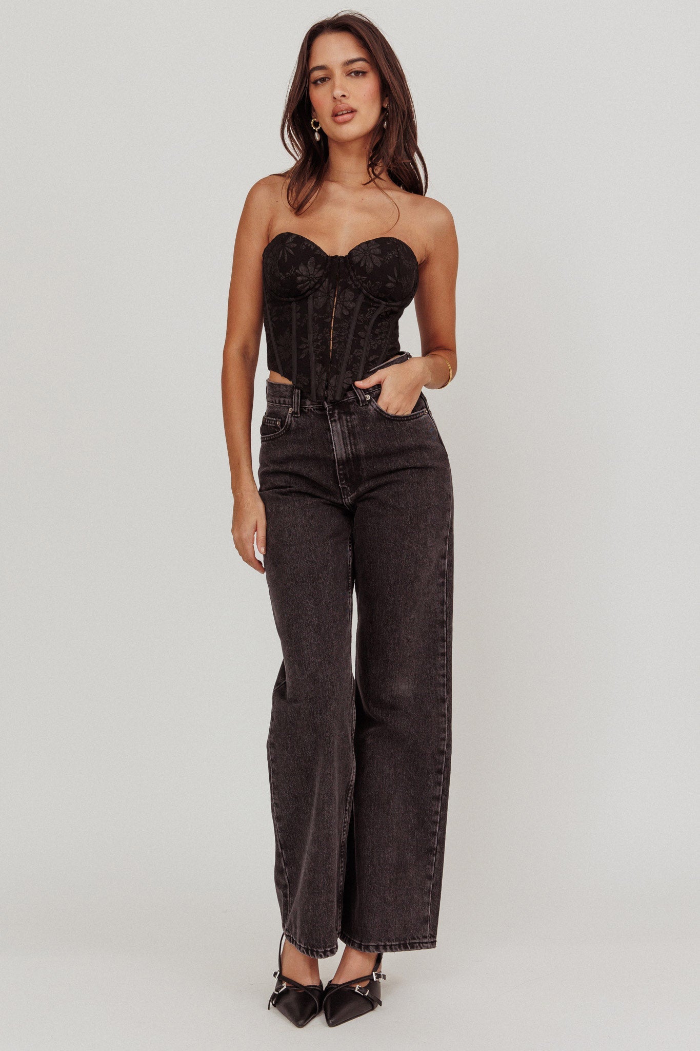 Top corsetto con ganci e occhielli Ziah nero