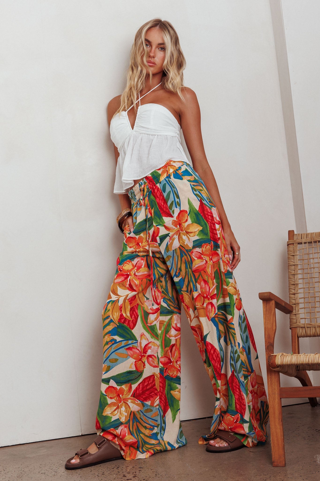 Pantaloni Marula a gamba larga con coulisse e stampa botanica