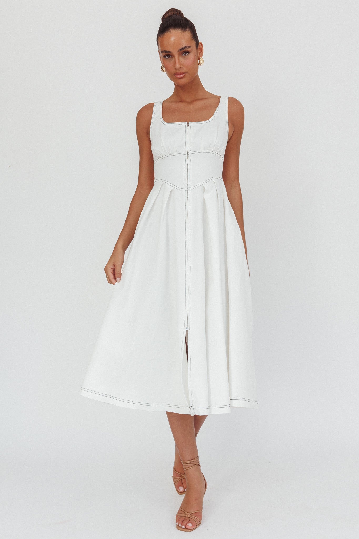 Leeli Abito midi con cerniera frontale bianco