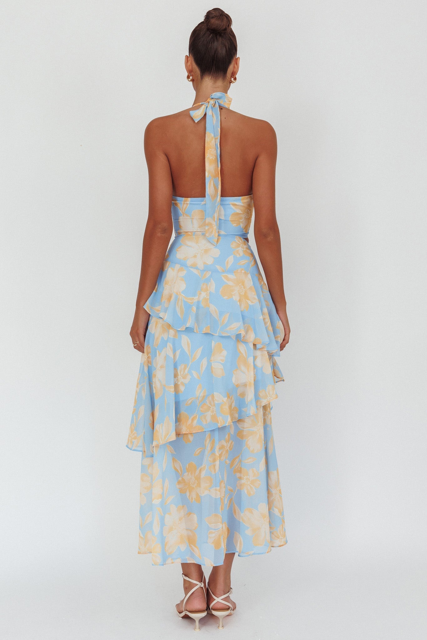 Abito lungo con scollo all'americana e cut-out di Aura Points, blu floreale