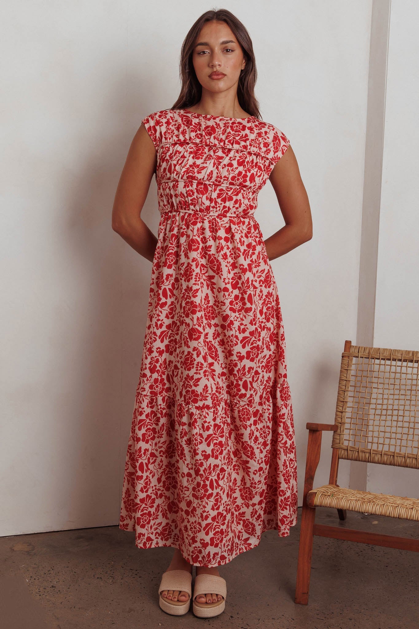 Vestito lungo con corpetto arricciato Called Out, floreale, rosso