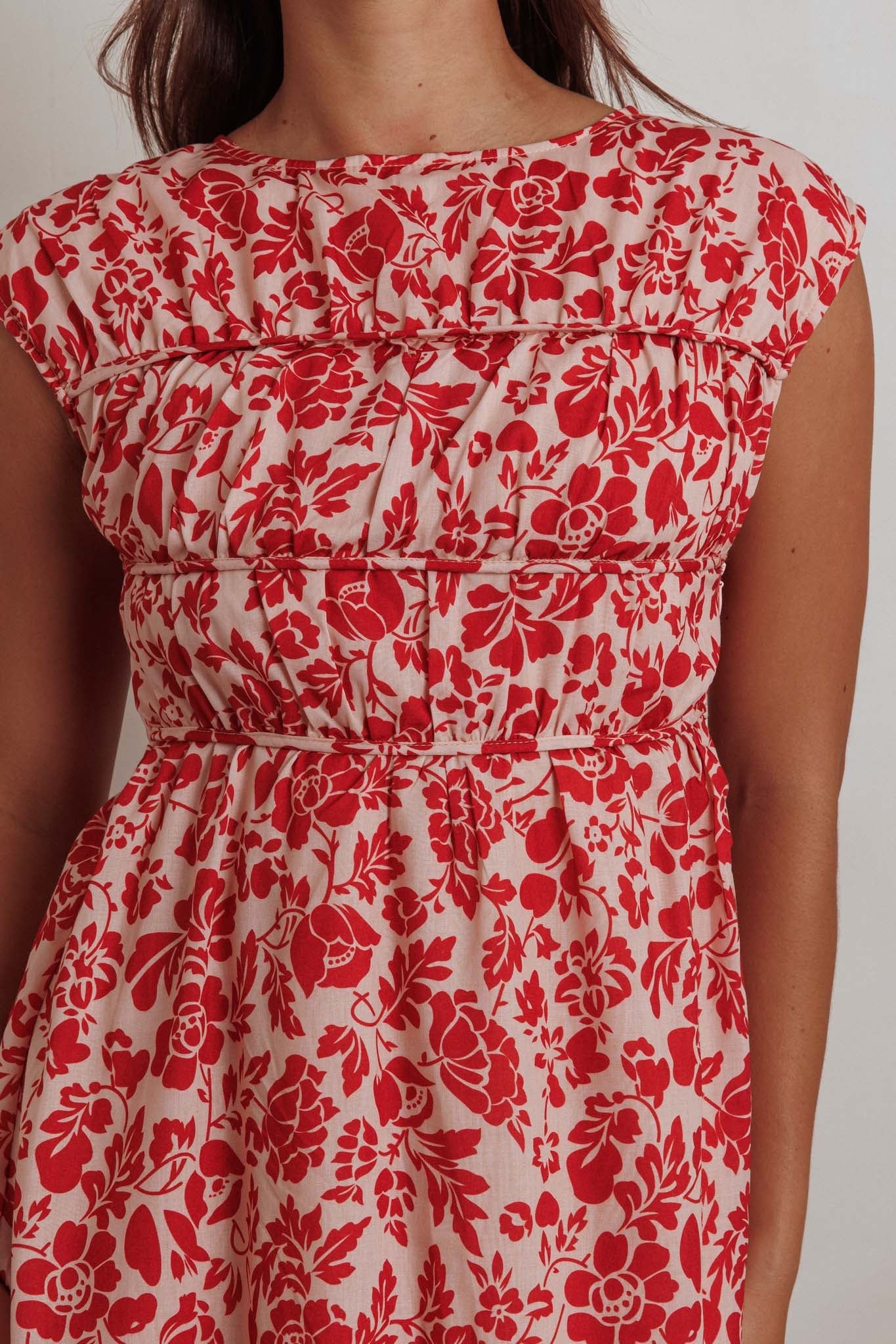 Vestito lungo con corpetto arricciato Called Out, floreale, rosso