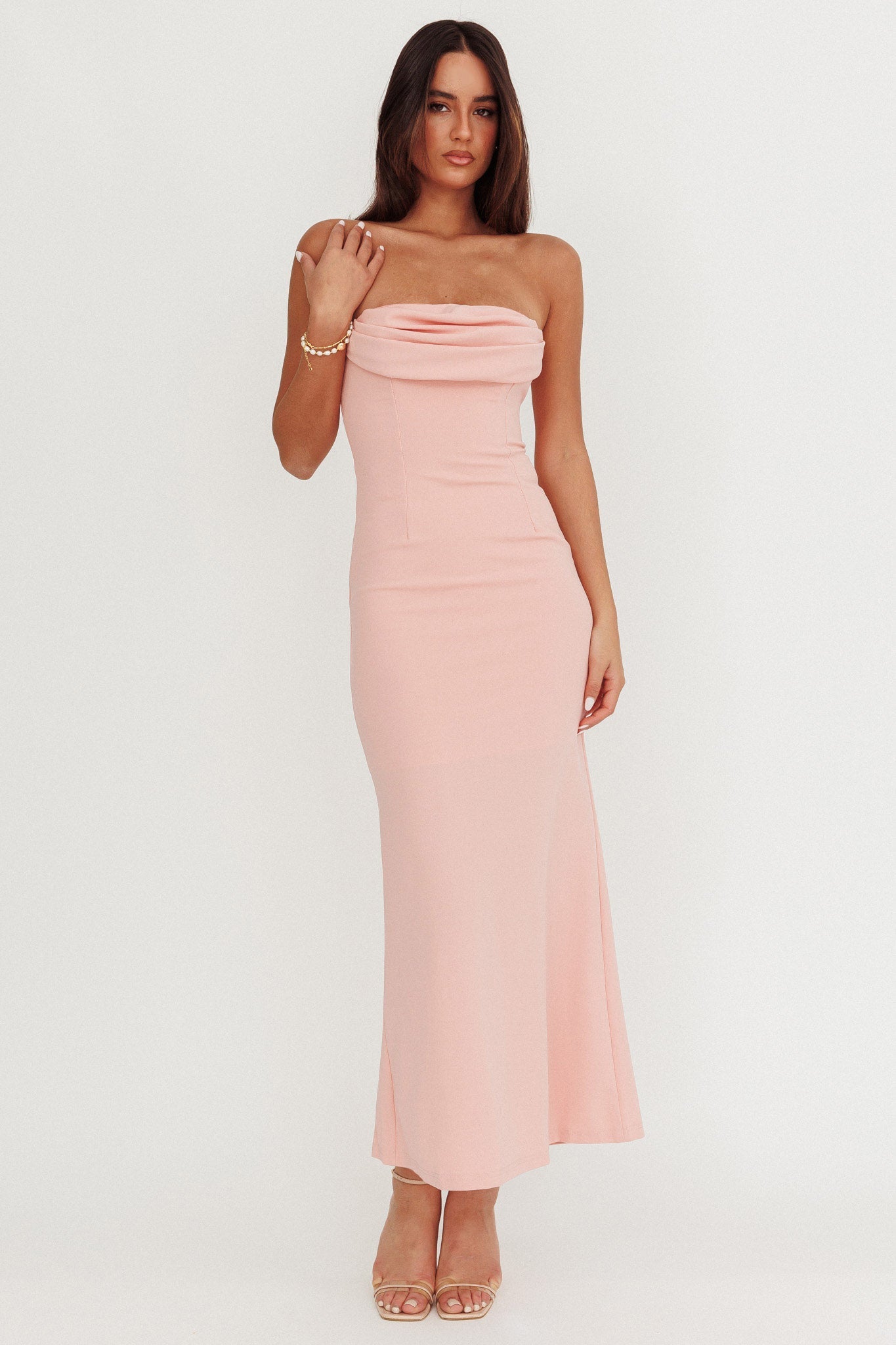 Abito lungo rosa con pieghe e spalline Well Versed