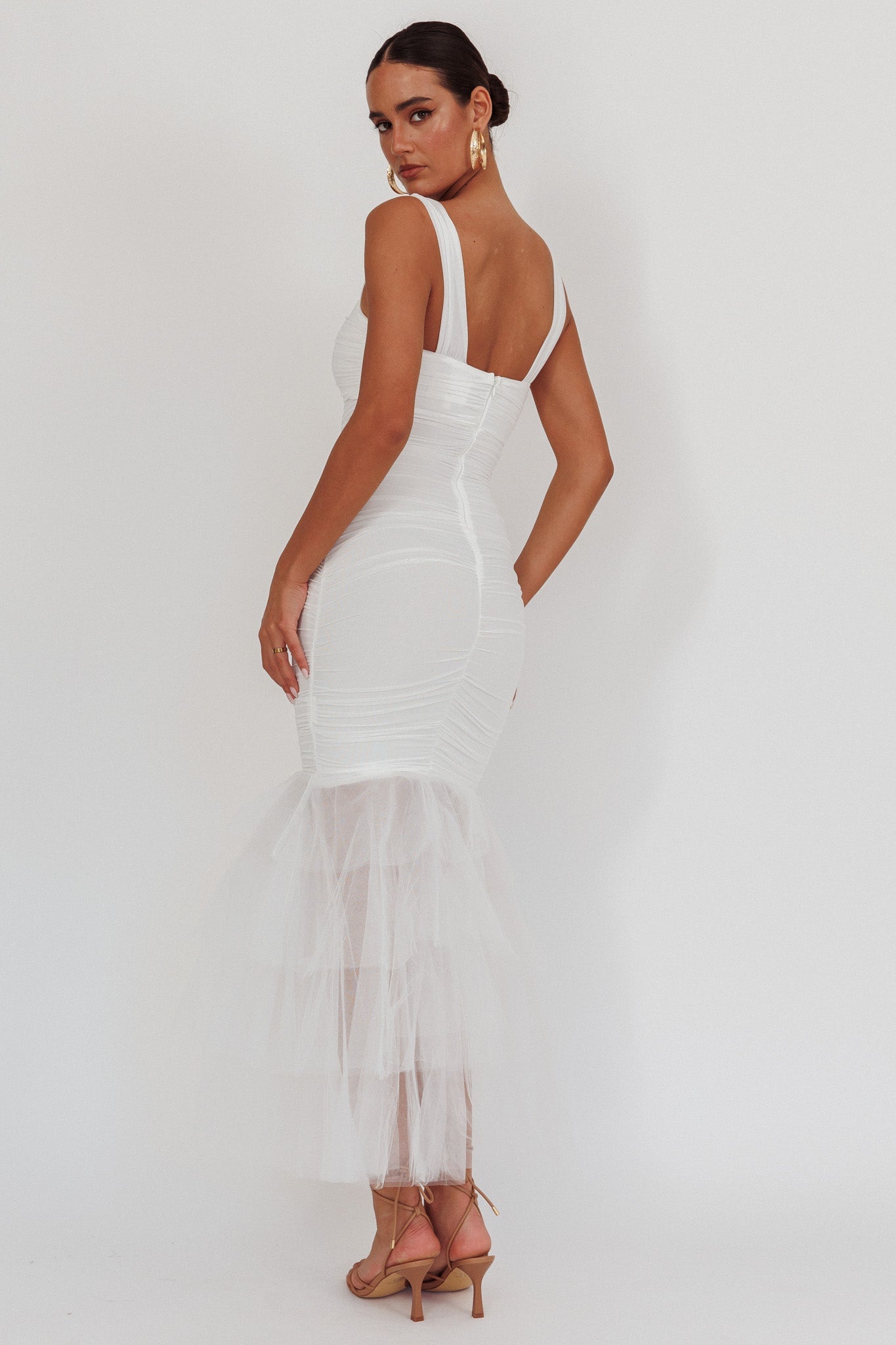 Abito lungo con orlo in tulle e balze Nadia bianco