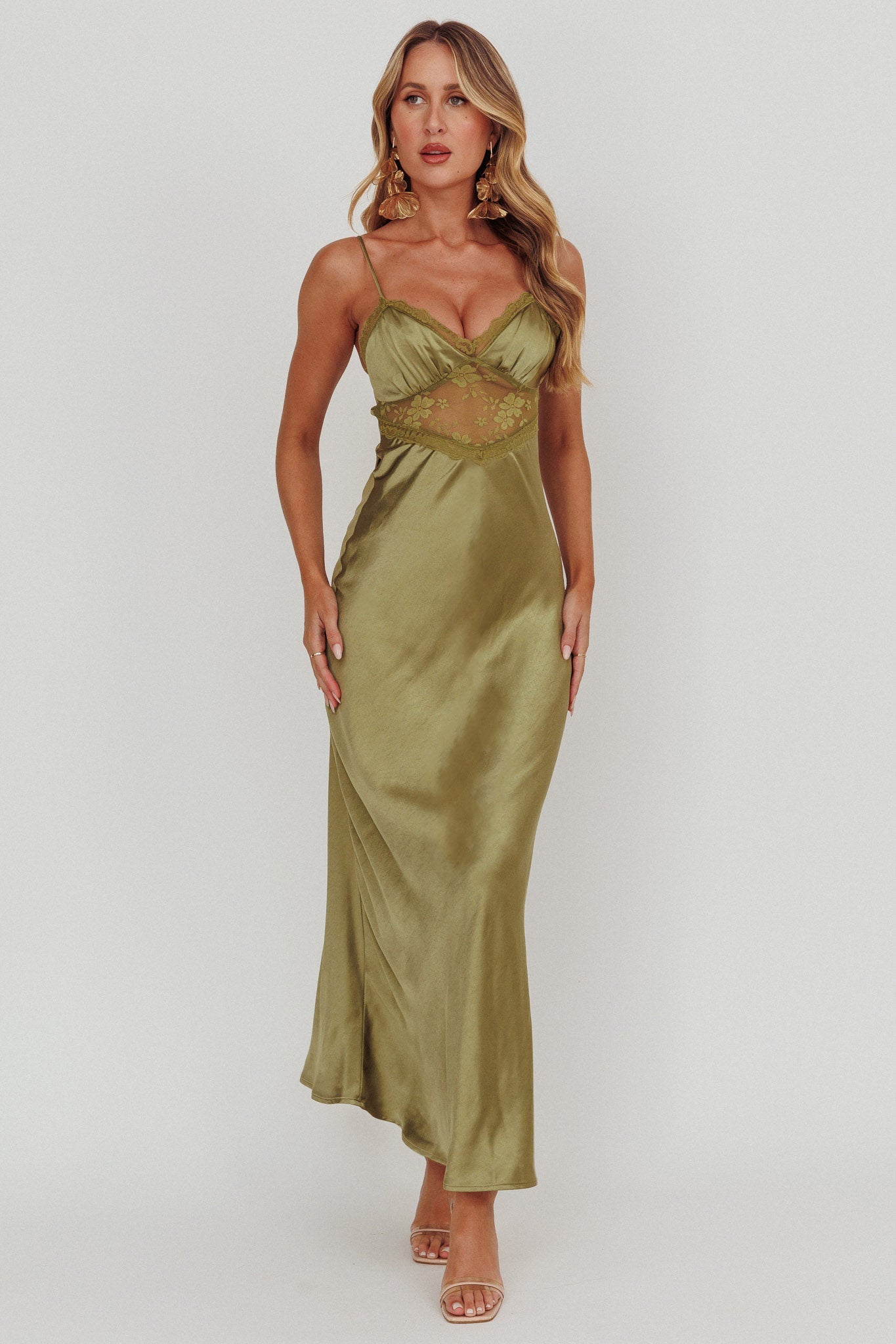 Abito lungo con bordi in pizzo Her Theory Olive