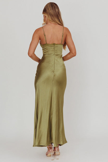 Abito lungo con bordi in pizzo Her Theory Olive