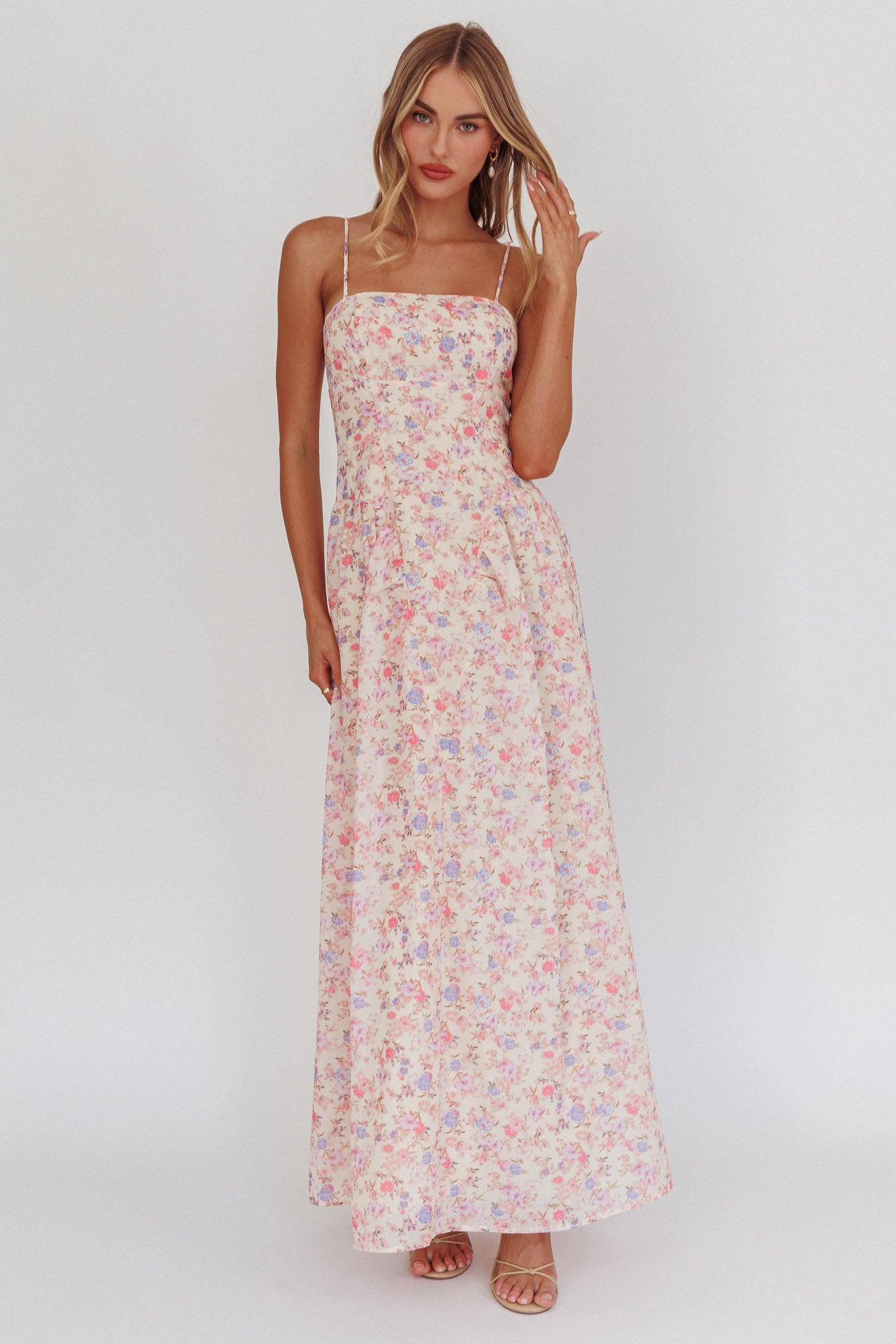 Abito lungo con vita basca Daisy Day floreale blu