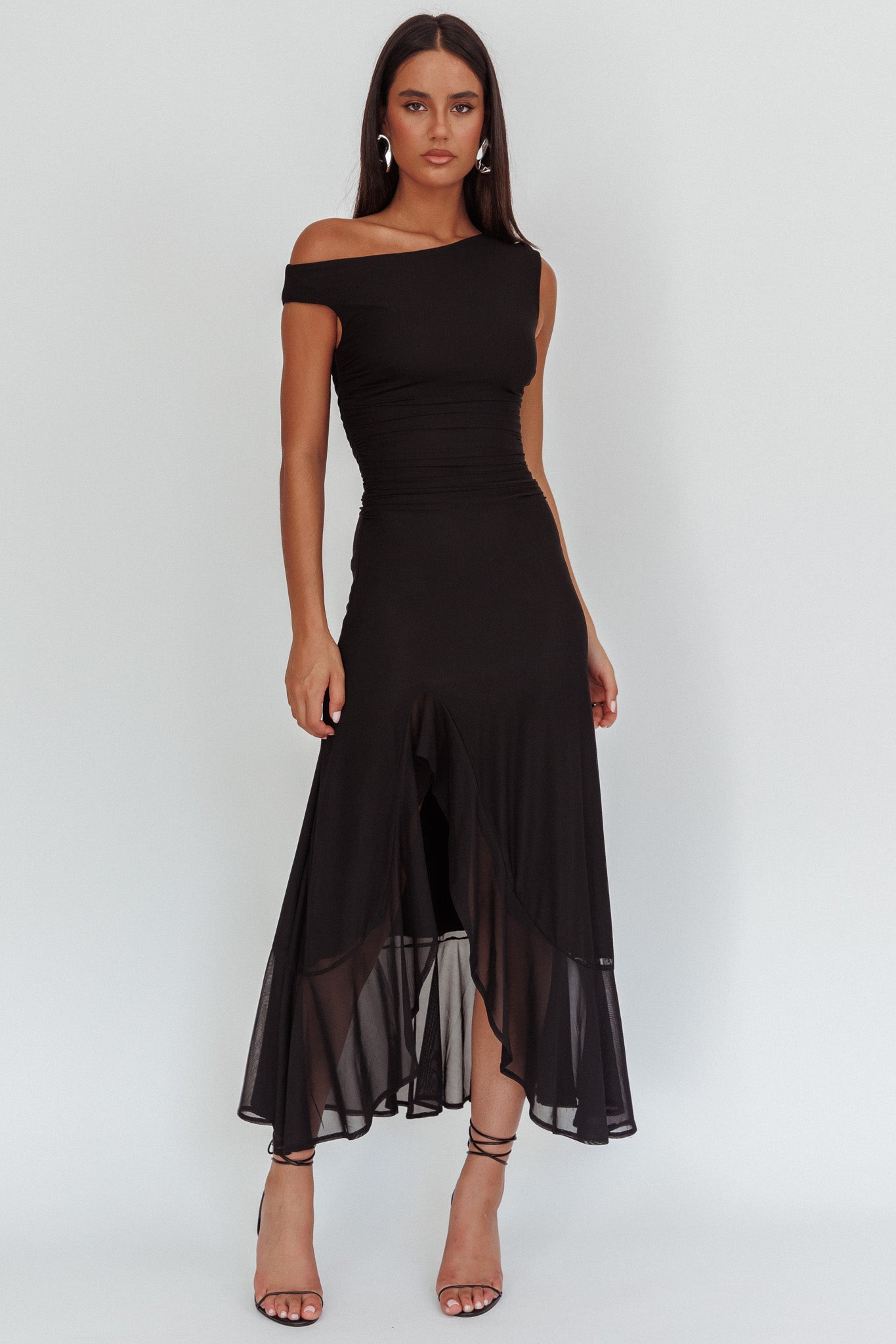 Abito lungo con scollo asimmetrico Moonlit Magic nero