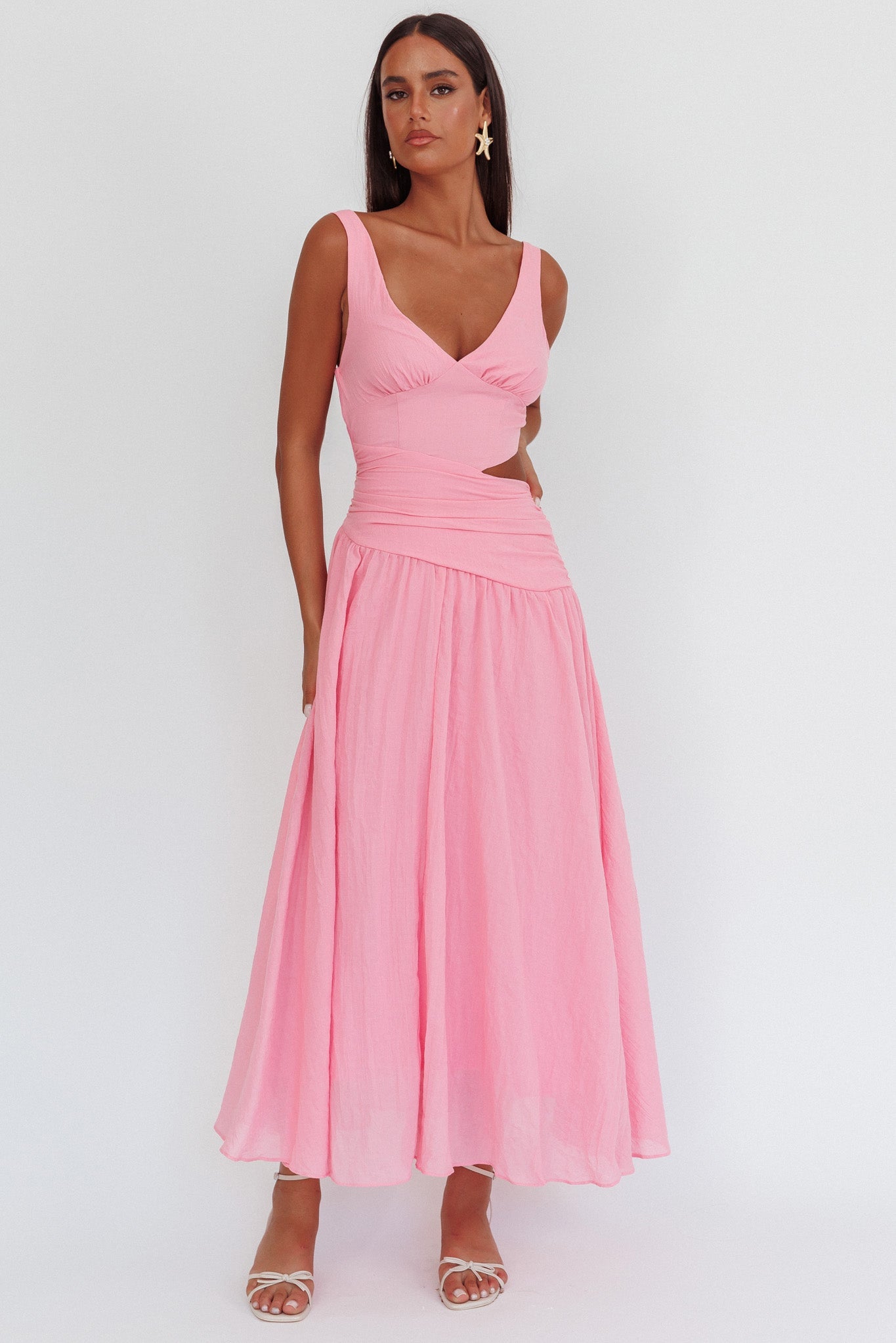Abito lungo rosa con scollo a V e spalline sottili First Dates
