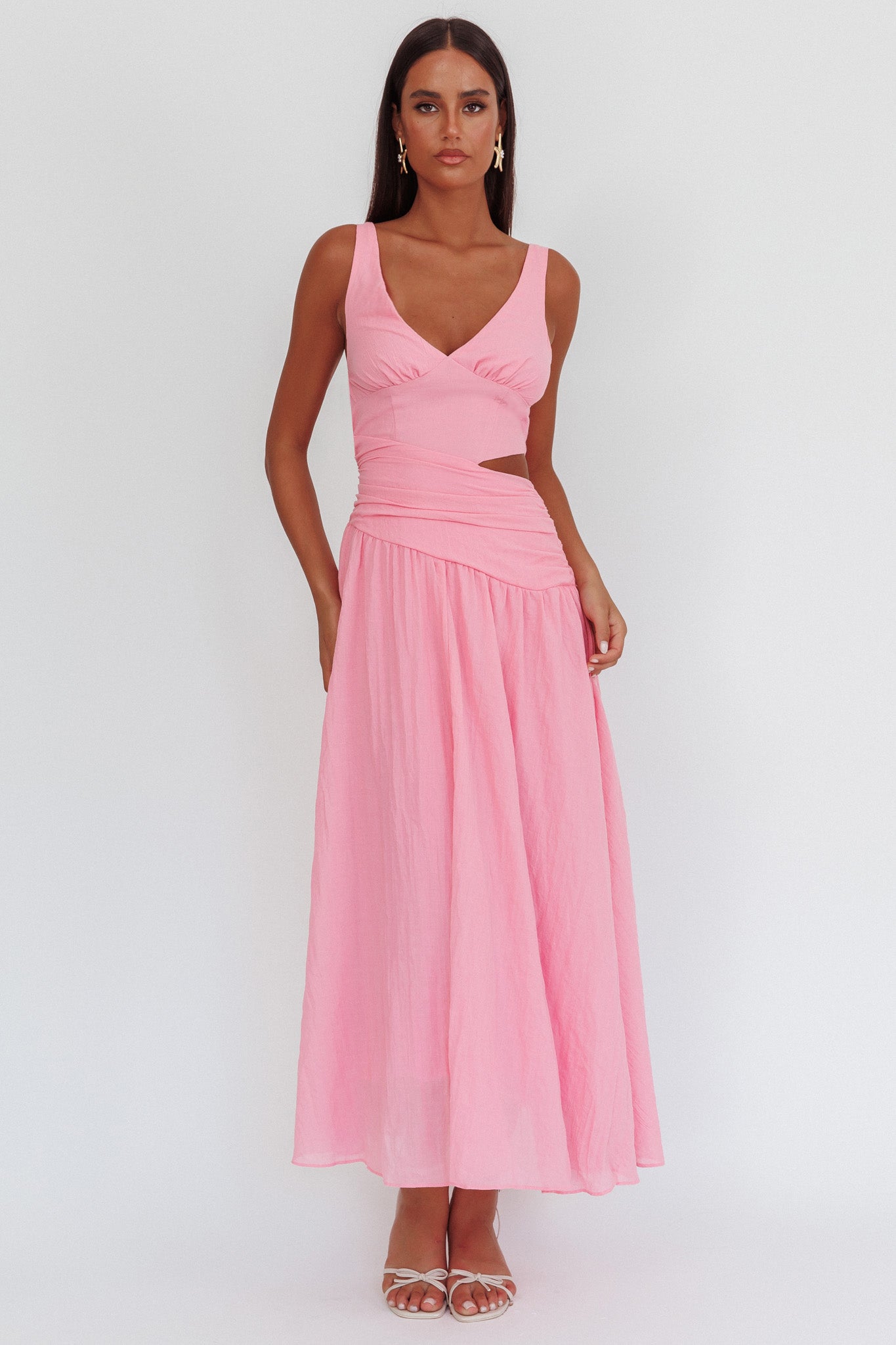 Abito lungo rosa con scollo a V e spalline sottili First Dates