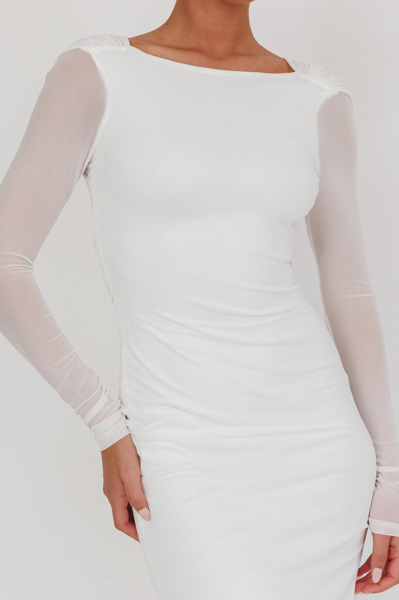 Abito lungo in rete con schiena scoperta Lustre bianco
