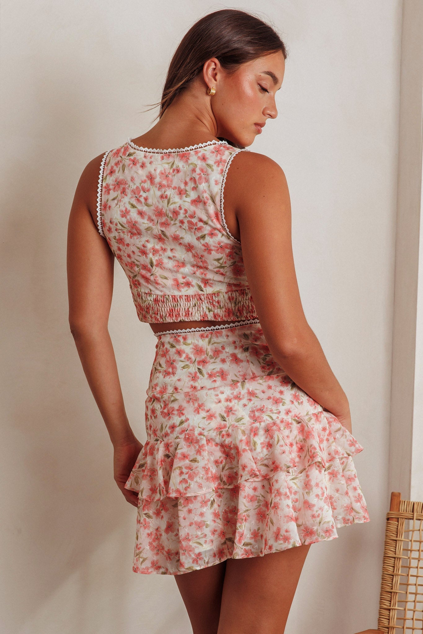Minigonna a vita alta con volant Loveletters rosa floreale
