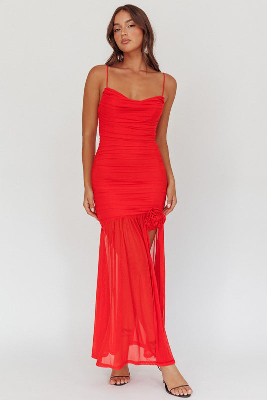 Abito lungo in rete arricciata rosso "Stole The Show"