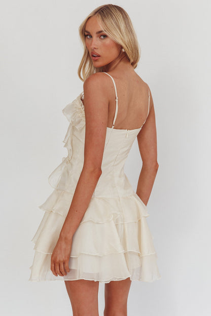 Sweetest Things - Mini abito con rosette e volant color crema