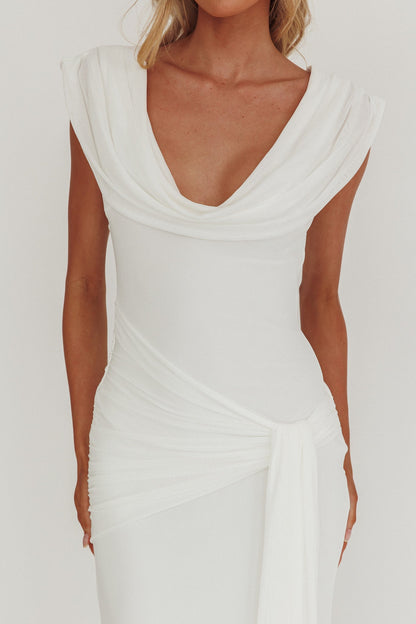 Abito lungo con spalle drappeggiate bianco Virgo Season