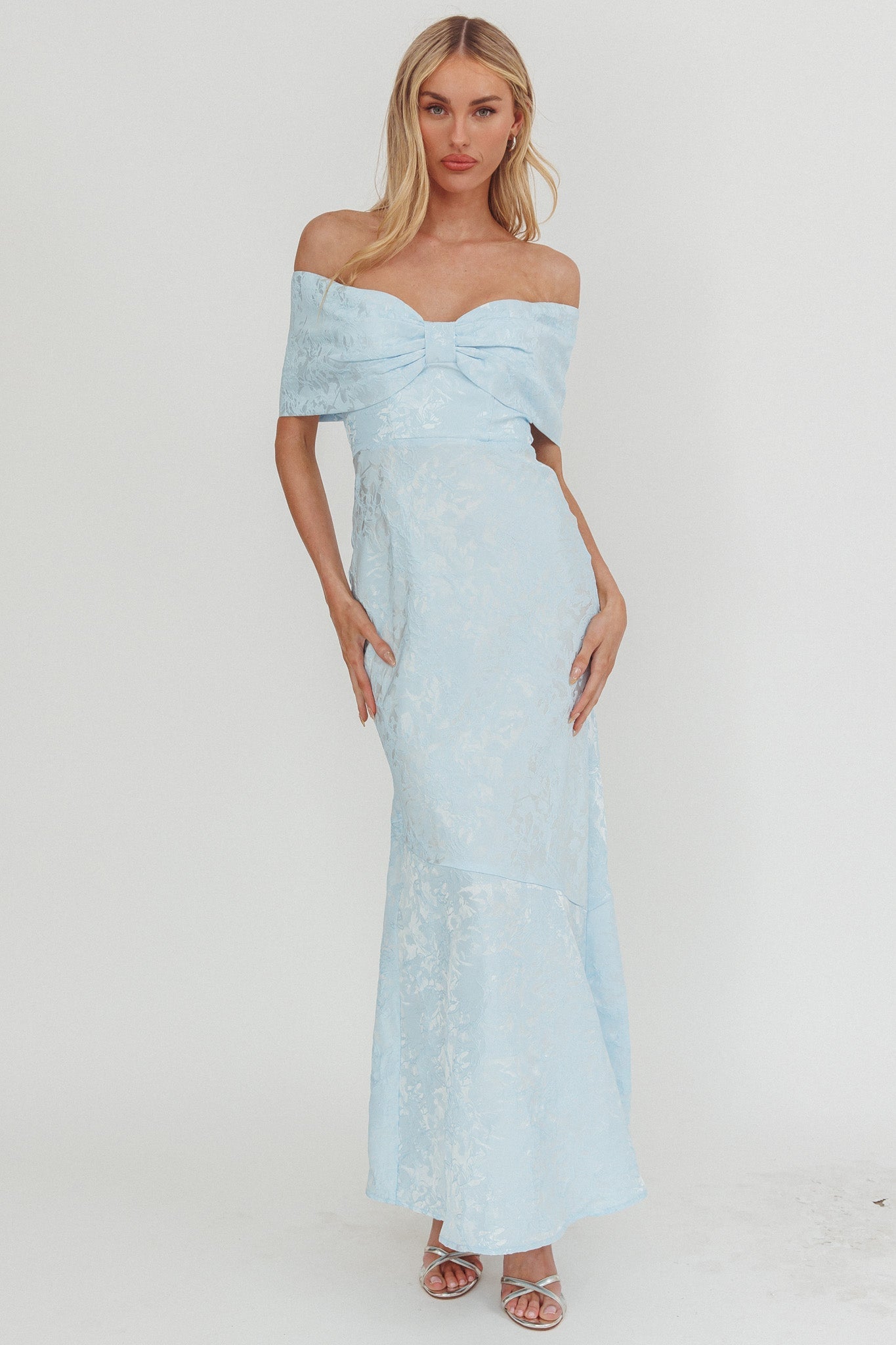 Abito lungo in jacquard con spalle scoperte Fairytales blu