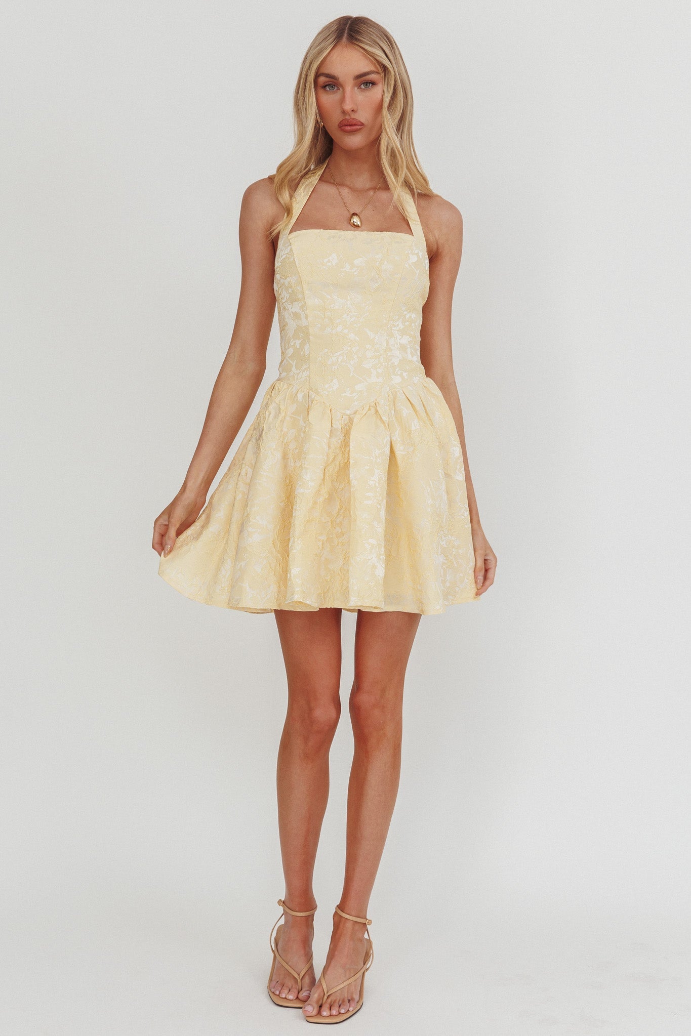 Miniabito Serrah Halter Jacquard Burro