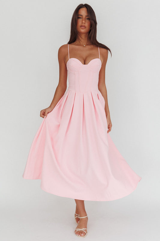 Abito midi rosa con scollo a cuore e pieghe a scatola Kearsy