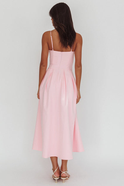 Abito midi rosa con scollo a cuore e pieghe a scatola Kearsy