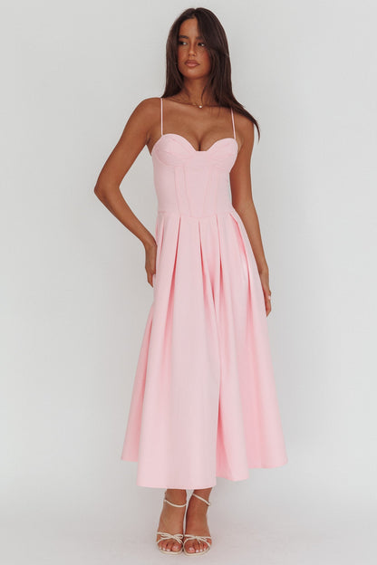 Abito midi rosa con scollo a cuore e pieghe a scatola Kearsy