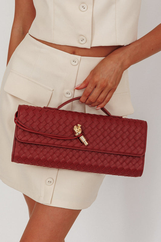 Borsa a busta intrecciata Yvette color ciliegia