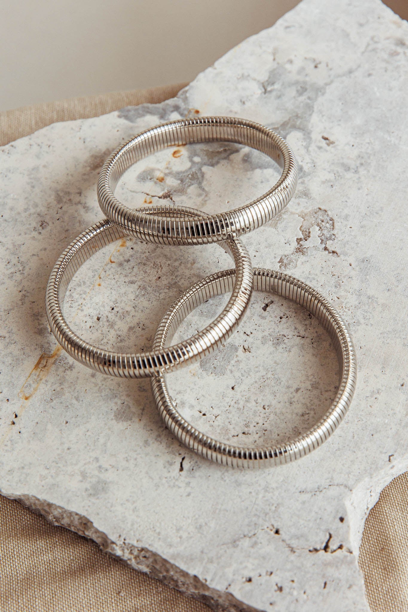 Set di bracciali elastici Oliver in argento scuro