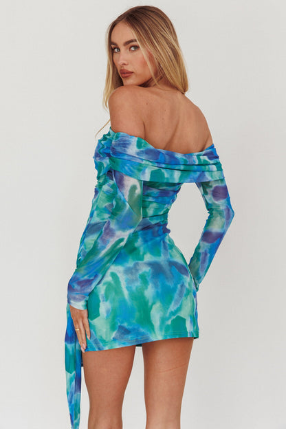 Vestito corto in rete con cintura e spalle scoperte, stampa blu