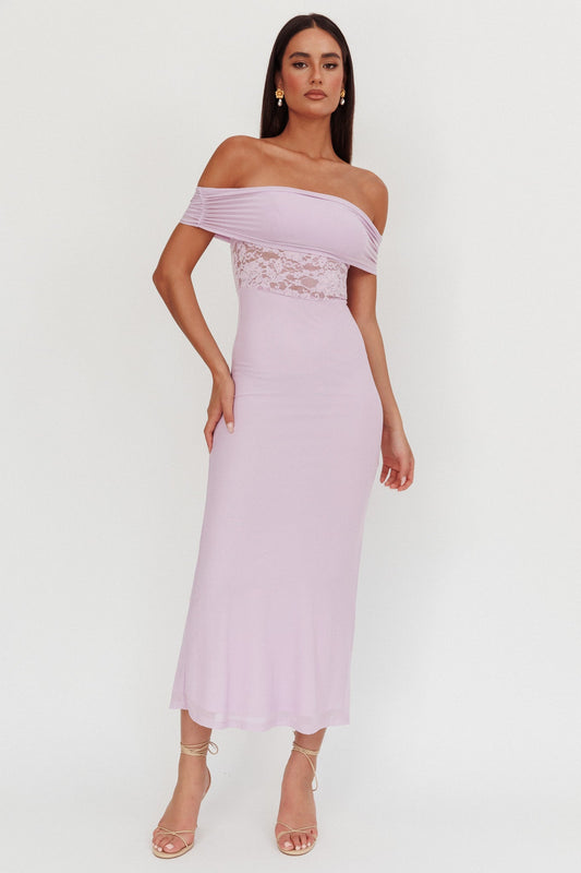 Abito lungo con inserti in pizzo e spalle scoperte Flutters Lilla