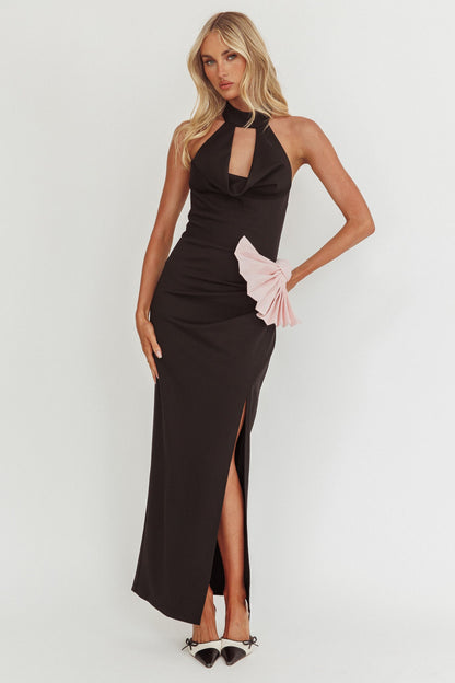 Abito lungo con scollo all'americana Charlene Cowl nero