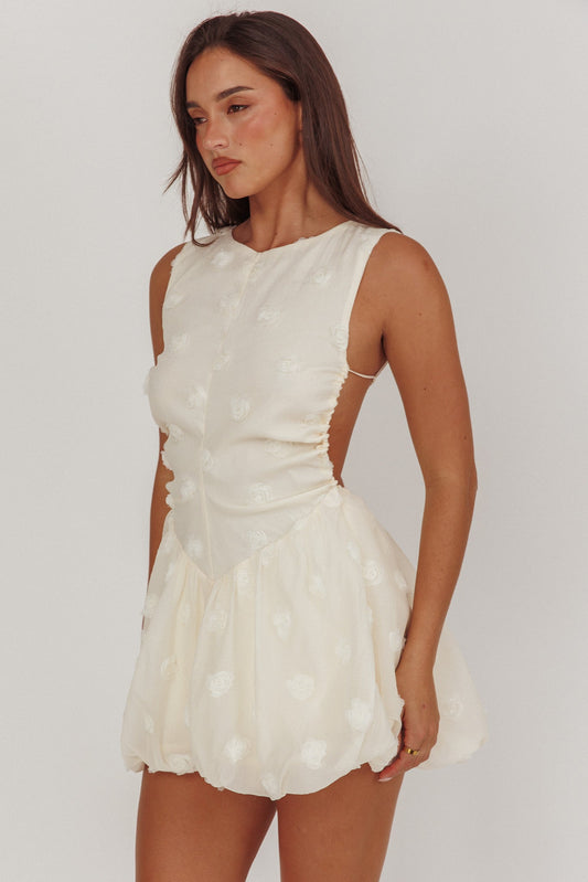 Vestito corto a palloncino con schiena scoperta Tealy, color crema