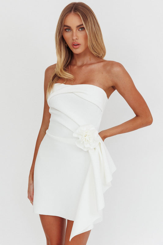 Mini abito Sasha Cascade Ruffle Rosette bianco