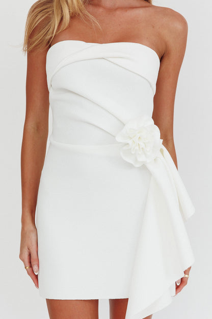 Mini abito Sasha Cascade Ruffle Rosette bianco