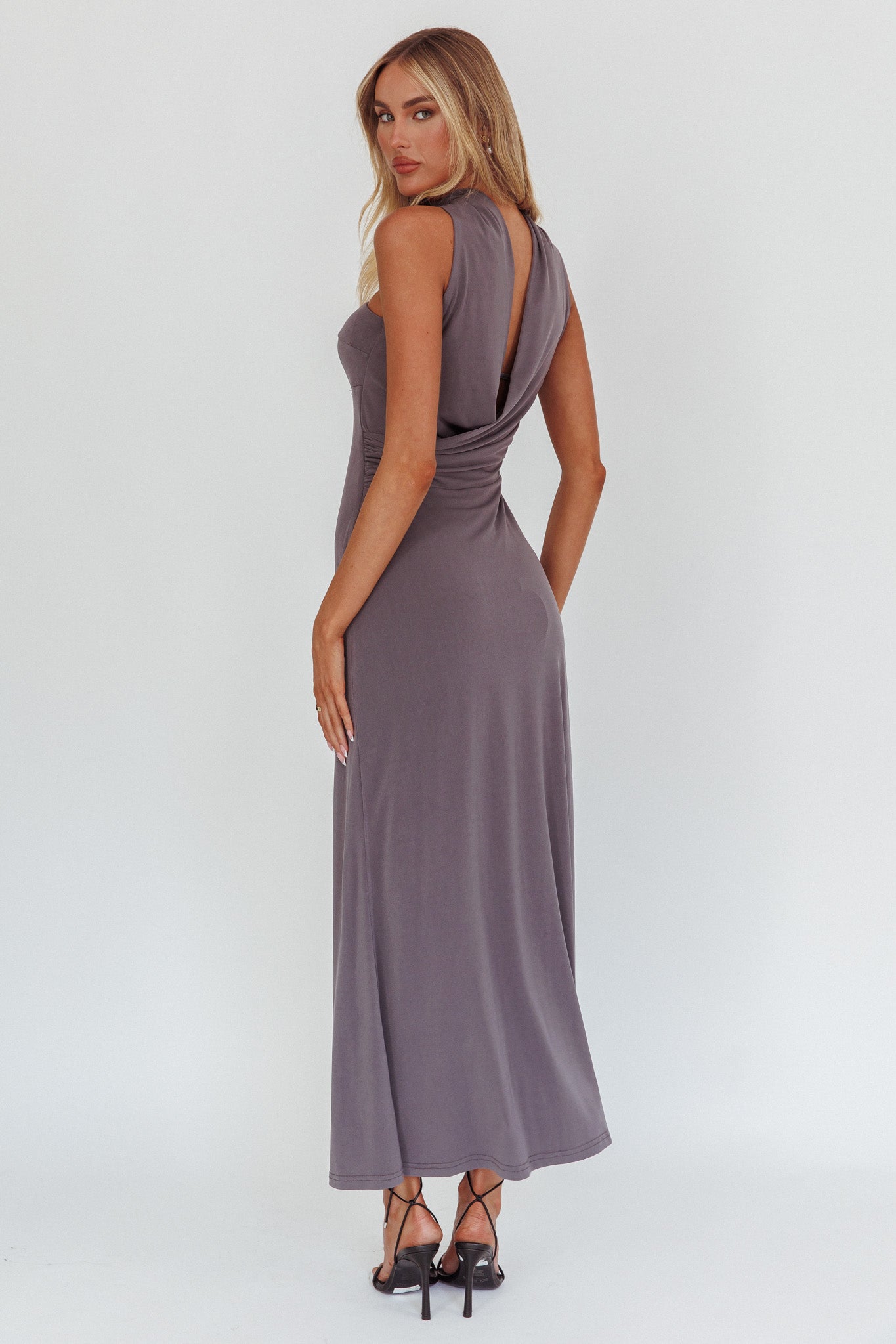 Abito lungo Damsel Reverse Halter color carbone