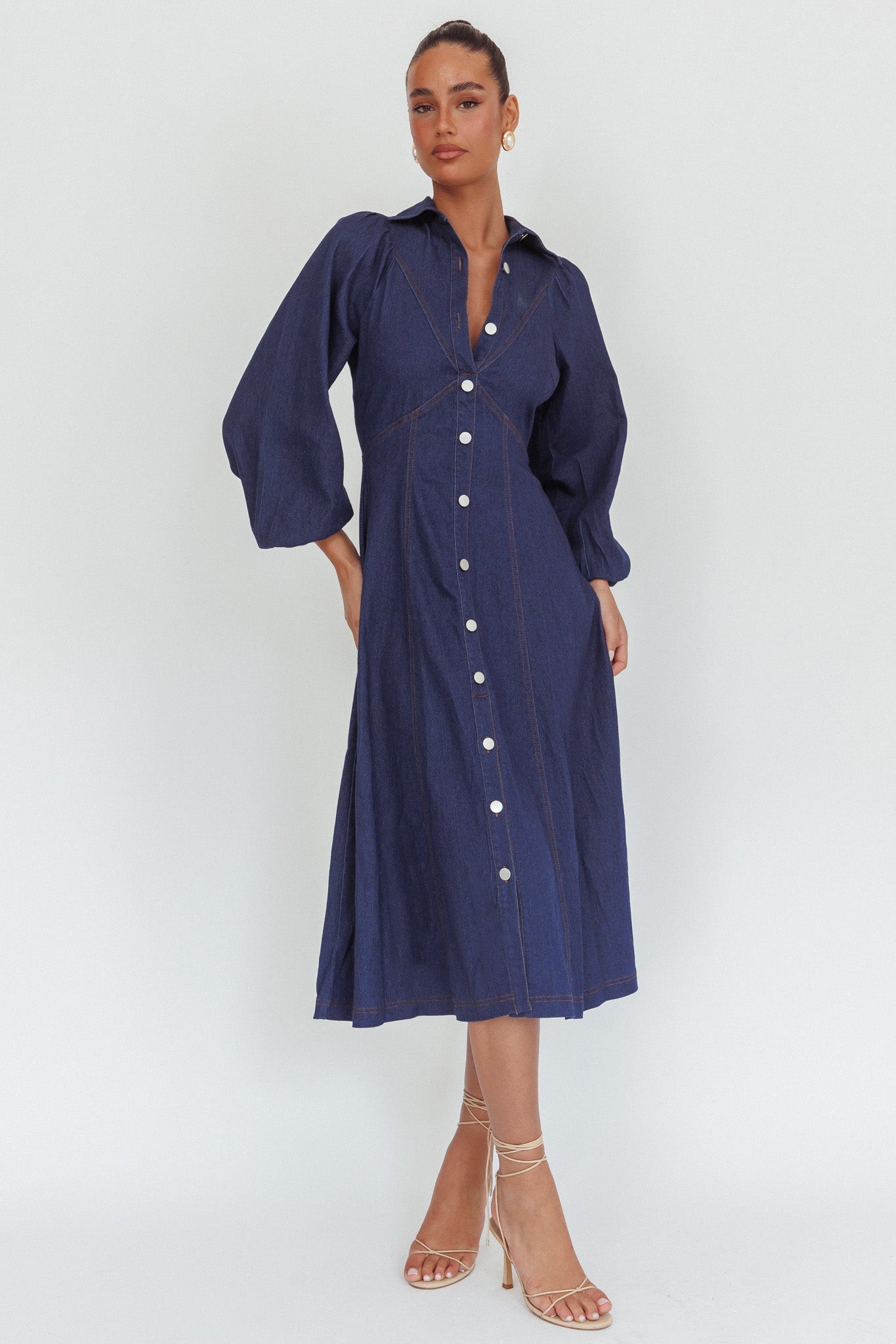 Abito midi lungo stile palloncino Ania in denim scuro