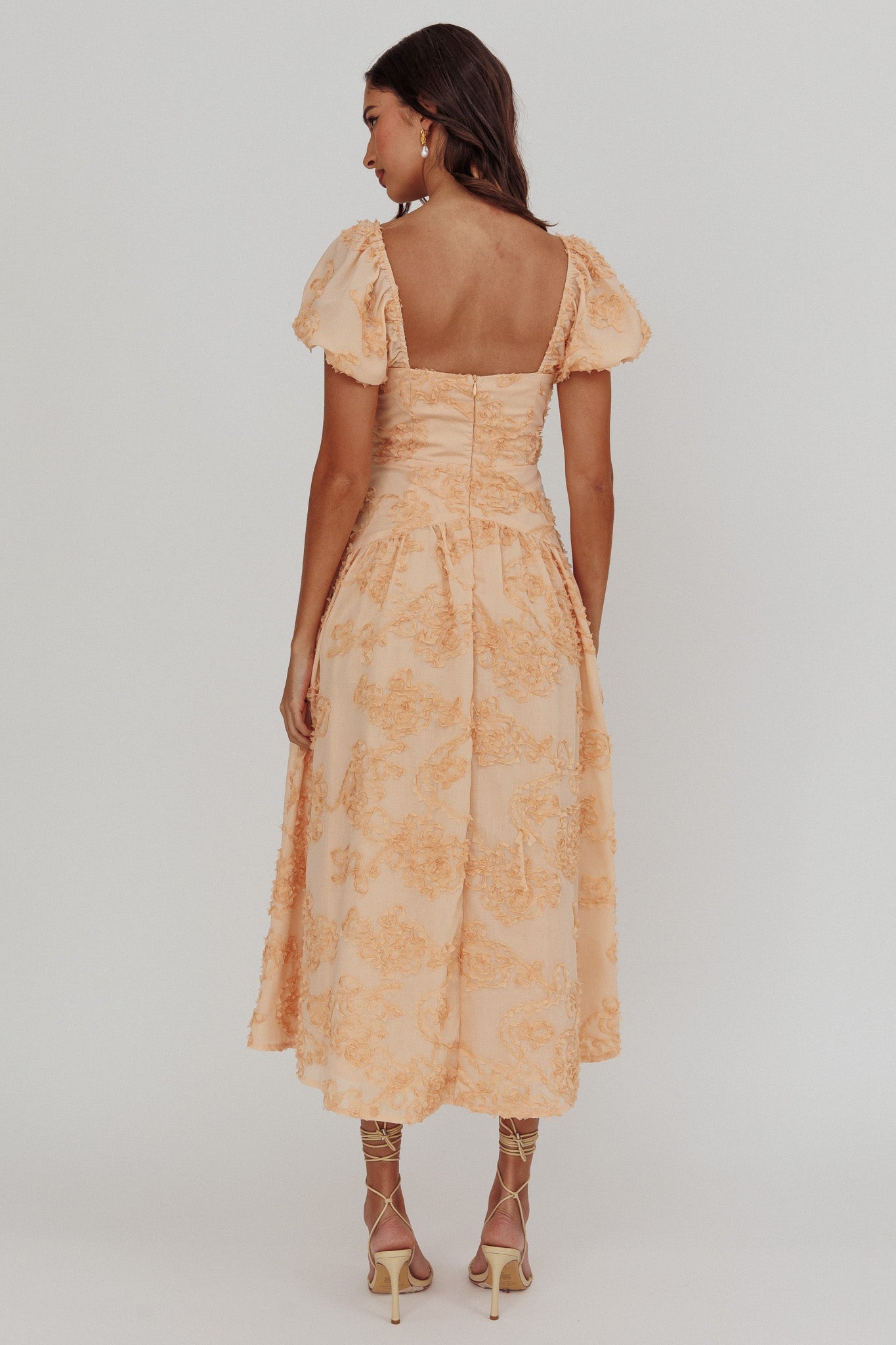Abito midi con maniche a sbuffo Telma Blush