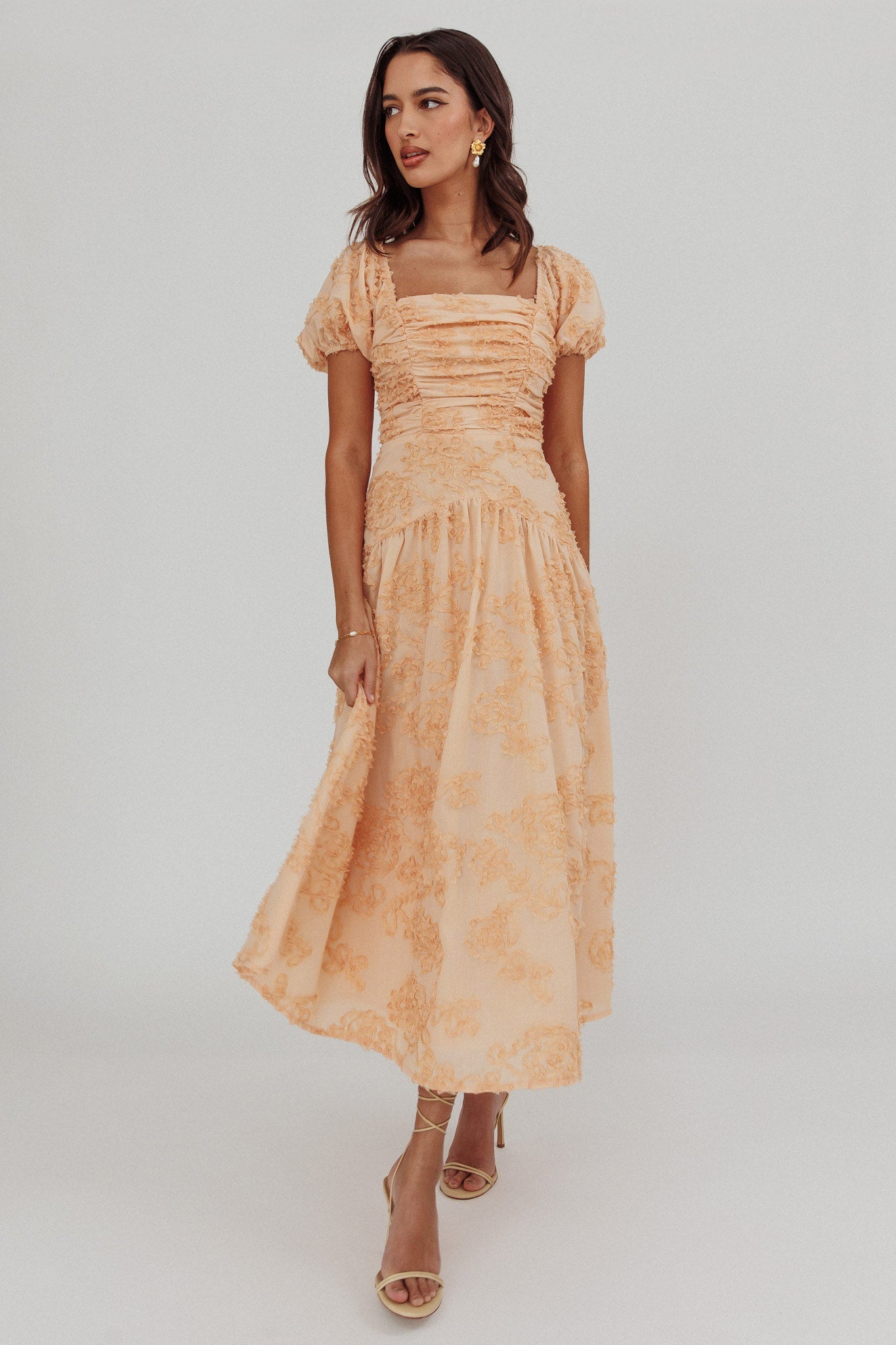 Abito midi con maniche a sbuffo Telma Blush