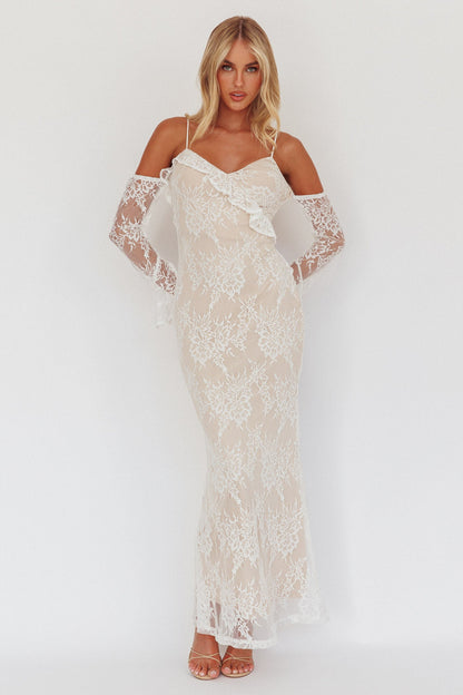 Zarah Abito lungo in pizzo con maniche a spalle scoperte, bianco