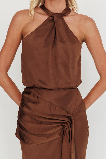 Abito lungo con scollo all'americana e fascia drappeggiata Linette Cioccolato