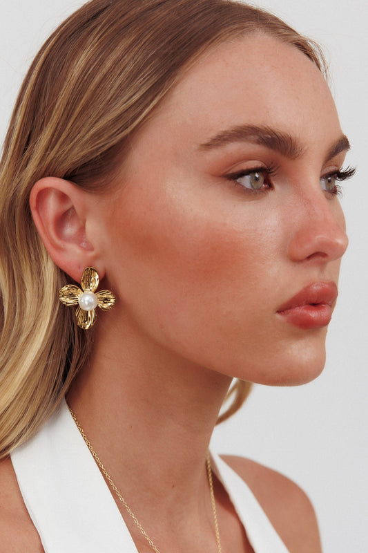 Orecchini Avery Flower Pearl in oro